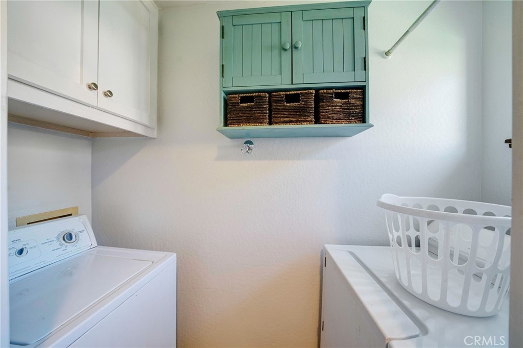 704 Old Meadow Valley Road Quincy, CA 95971 - Photo 23 of 38 a bathroom with a sink and a mirror