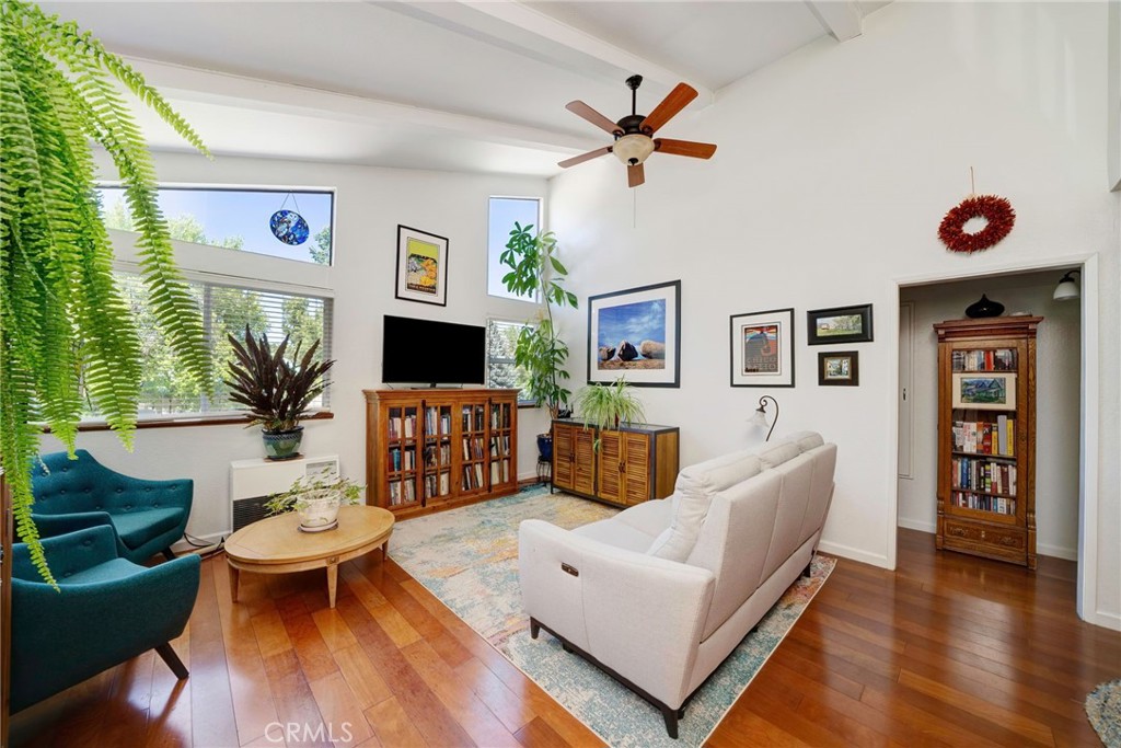 704 Old Meadow Valley Road Quincy, CA 95971 - Photo 3 of 38 a living room with furniture and a flat screen tv