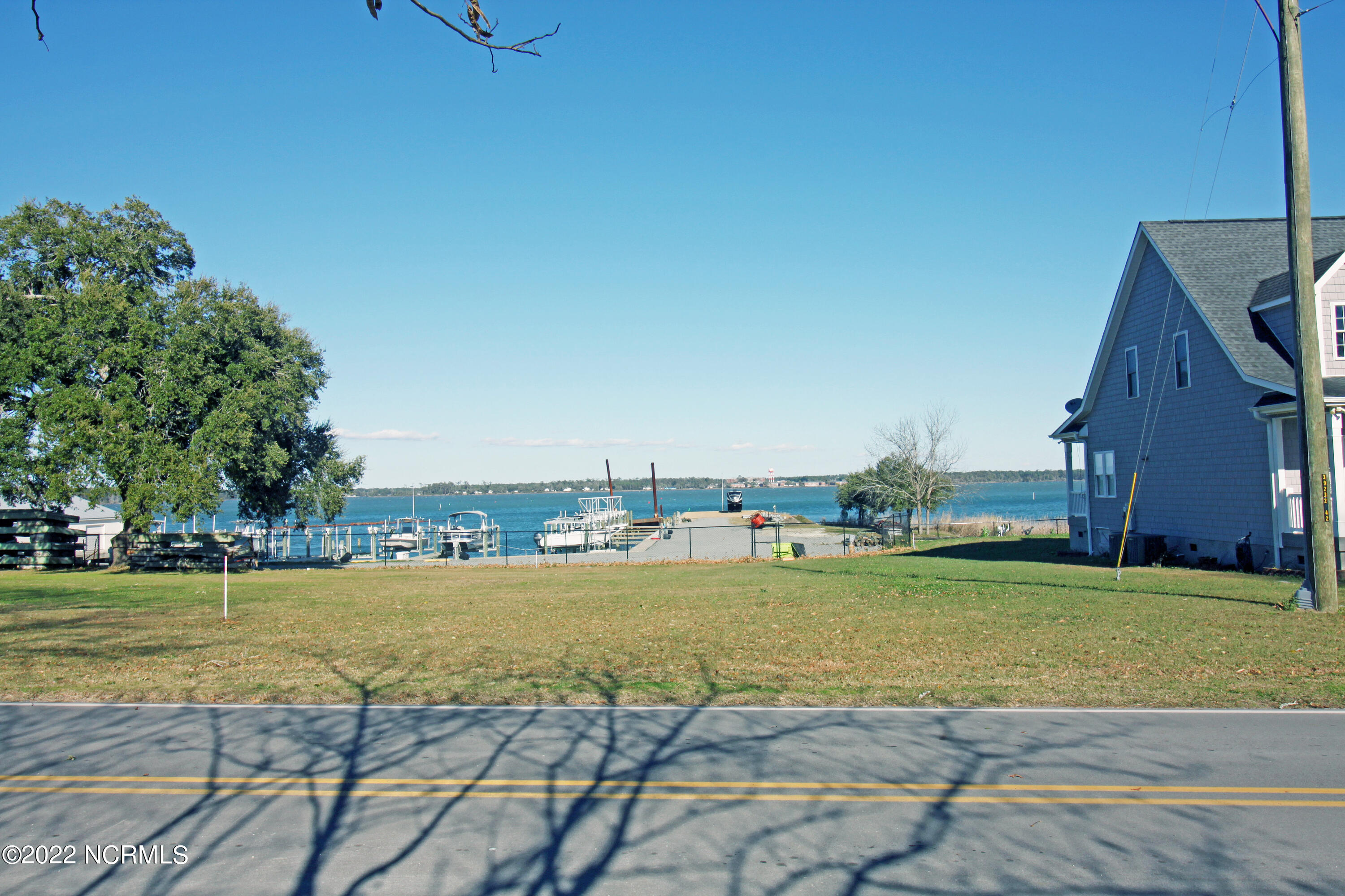 130 Hall Point Road Sneads Ferry, NC 28460 - Photo 4 of 29 2nd row view