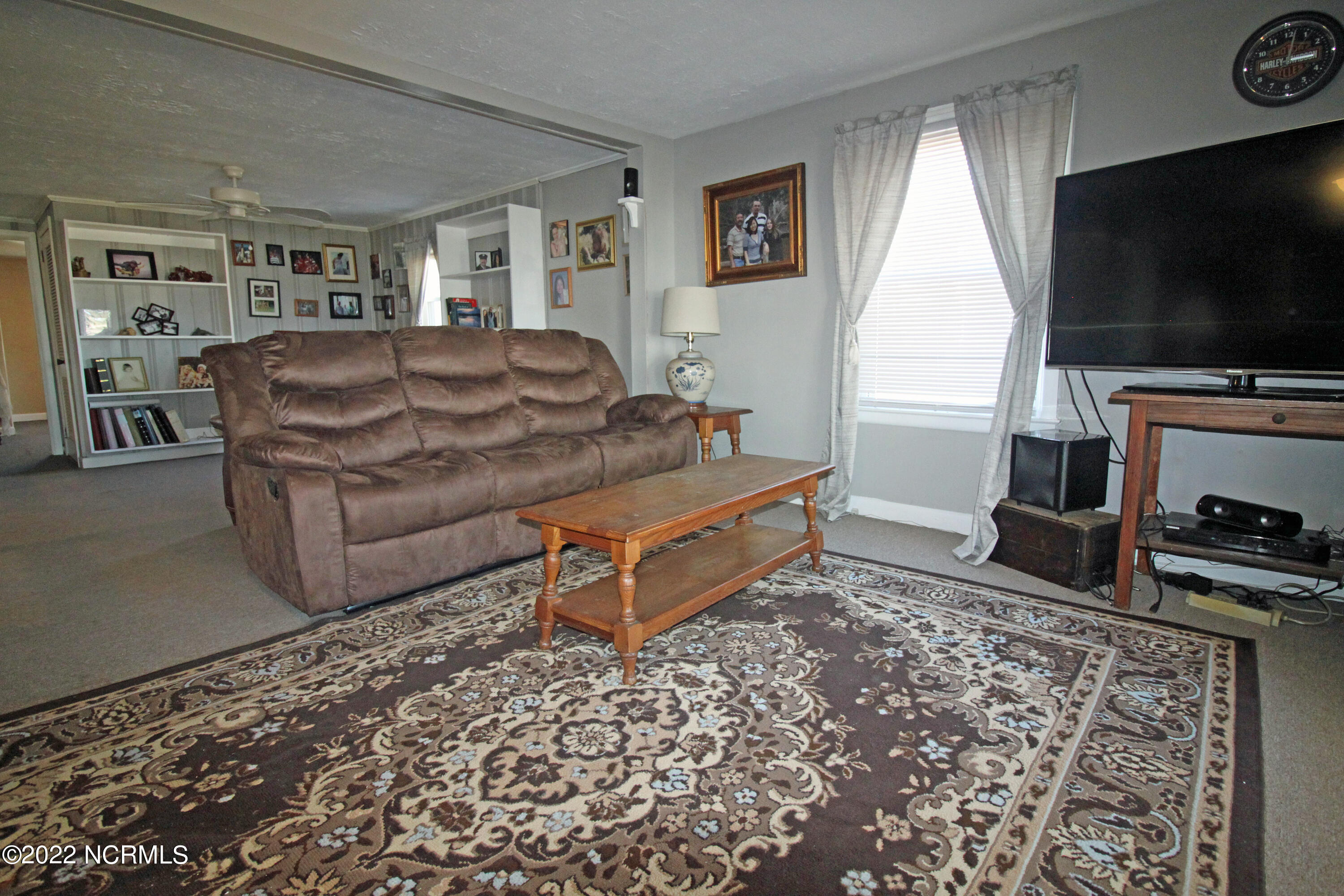130 Hall Point Road Sneads Ferry, NC 28460 - Photo 10 of 29 Living room