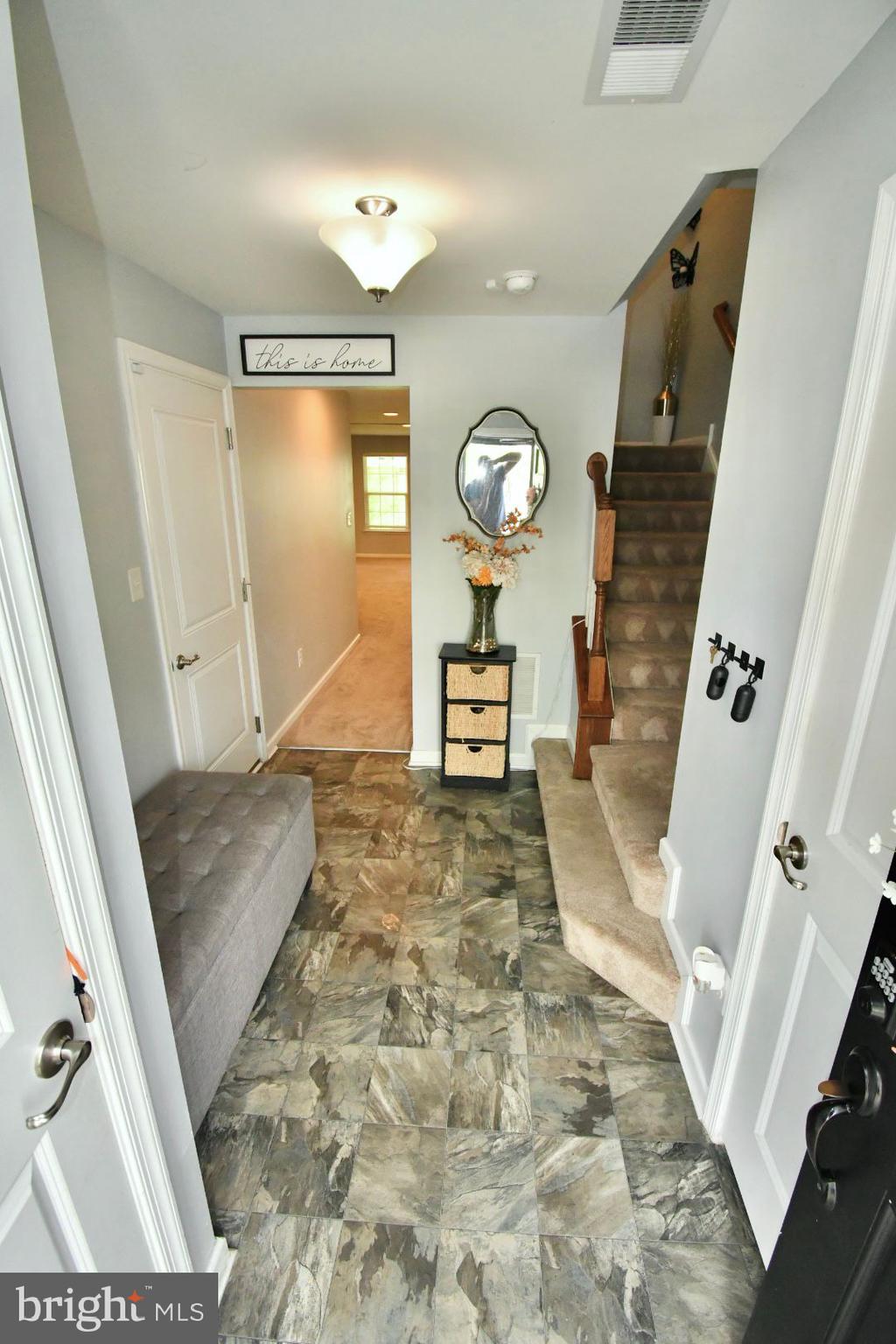 658 Barrie Road Middletown, DE 19709 - Photo 2 of 20 Entryway