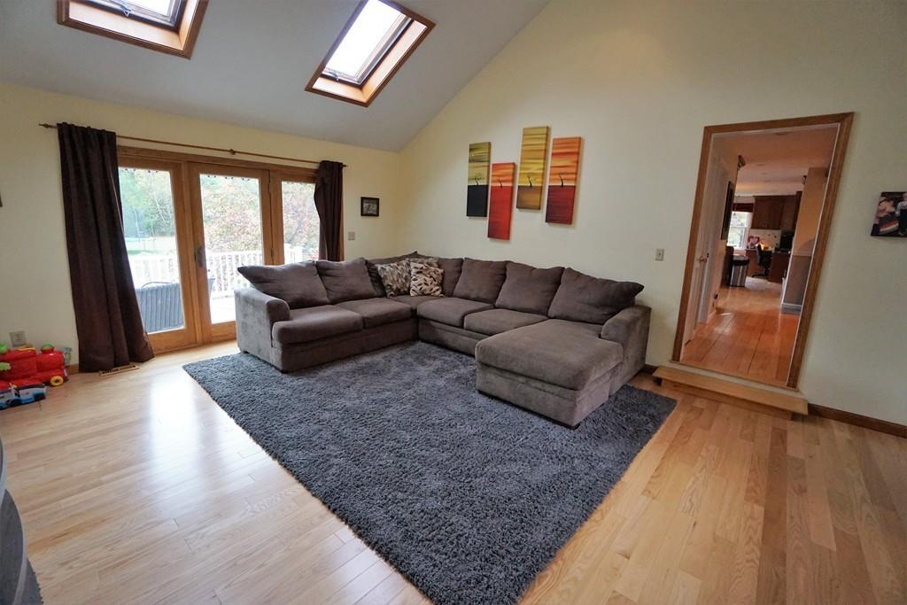 835 Townsend Road Groton, MA 01450 - Photo 3 of 30