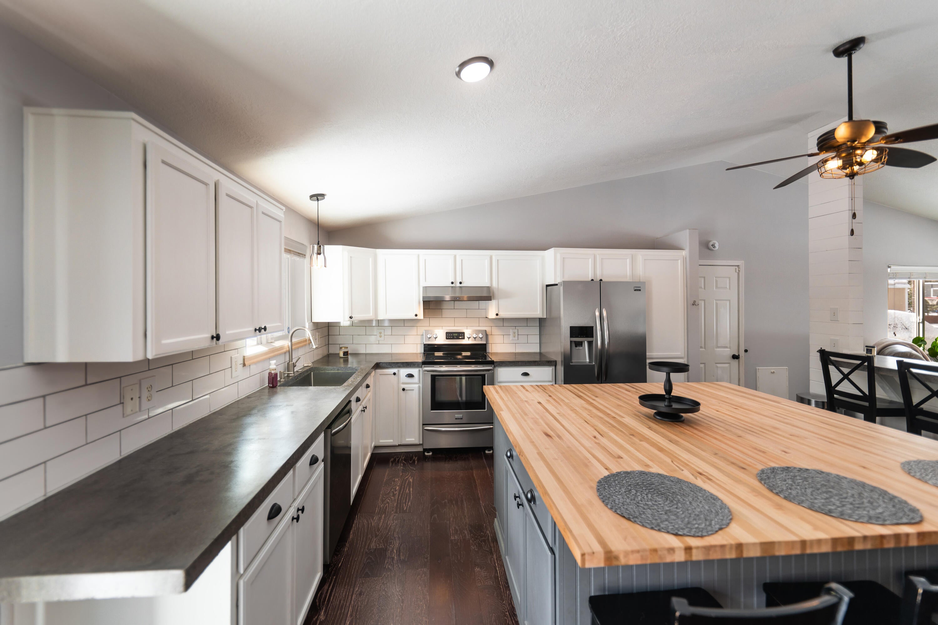 55830 Black Duck Road Bend, OR 97707 - Photo 7 of 35 Tony-Gambino-Photography-1028