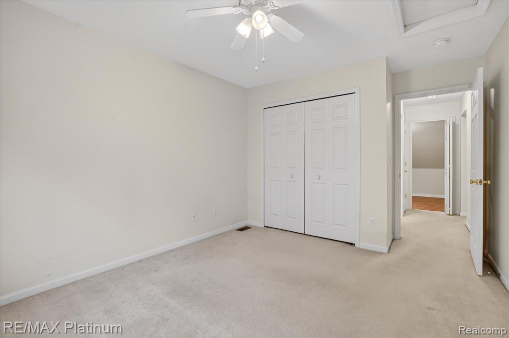 3341 Dewdrop Lane Howell, MI 48843 - Photo 32 of 46