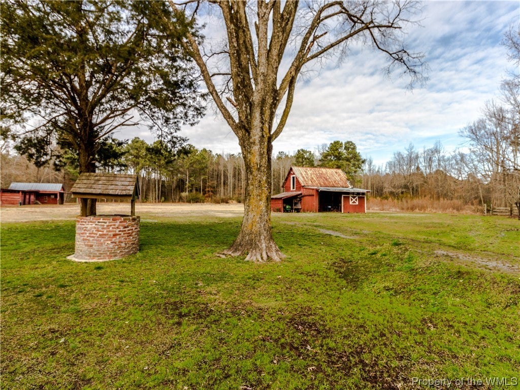 9421 Line Fence Road Hayes, VA 23072 - Photo 4 of 41 Gallery Image 4