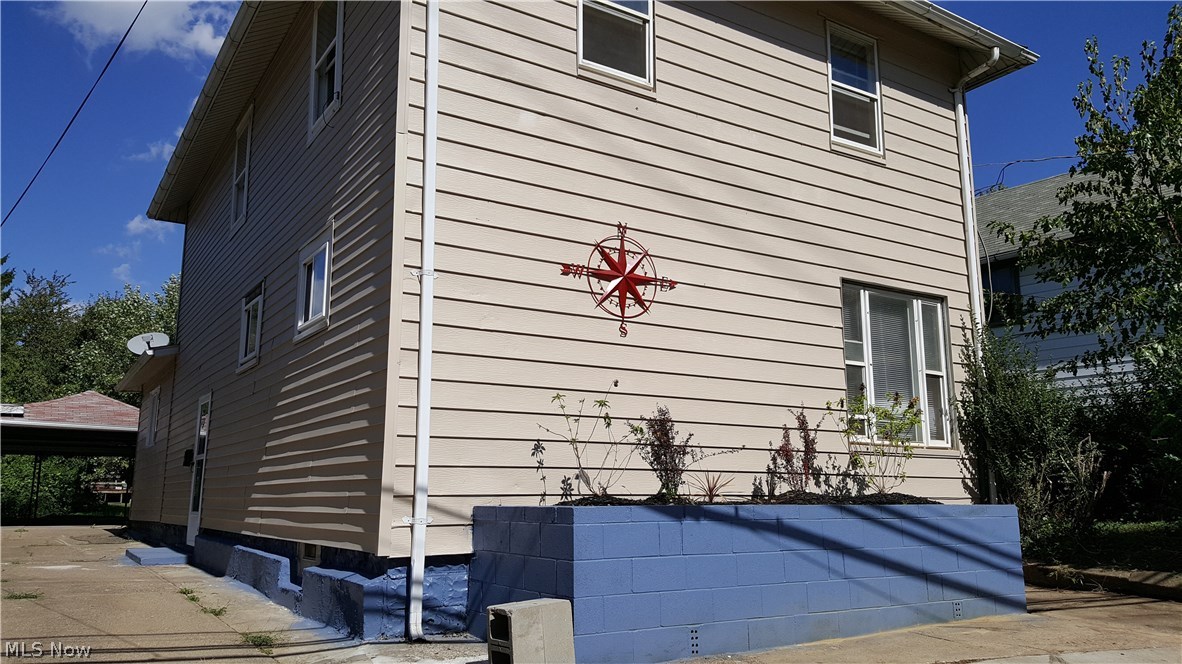 862 Walnut Road Southeast Massillon, OH 44646 - Photo 1 of 22 Gallery Image 1