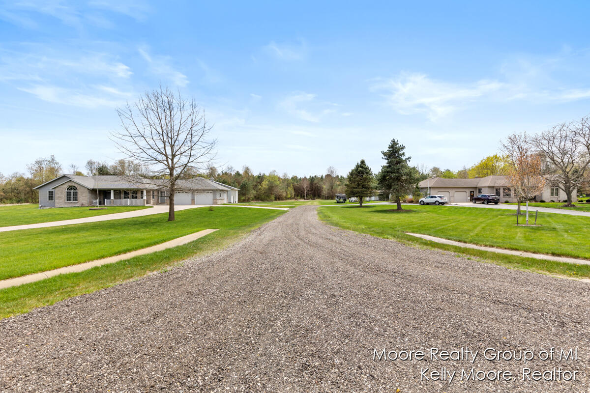 9331 Baker Road Greenville, MI 48838 - Photo 6 of 22 IMG_1000 (1)