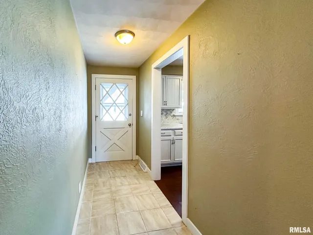 $249,900 | 10105 Hickory Road, Tremont, IL 61568