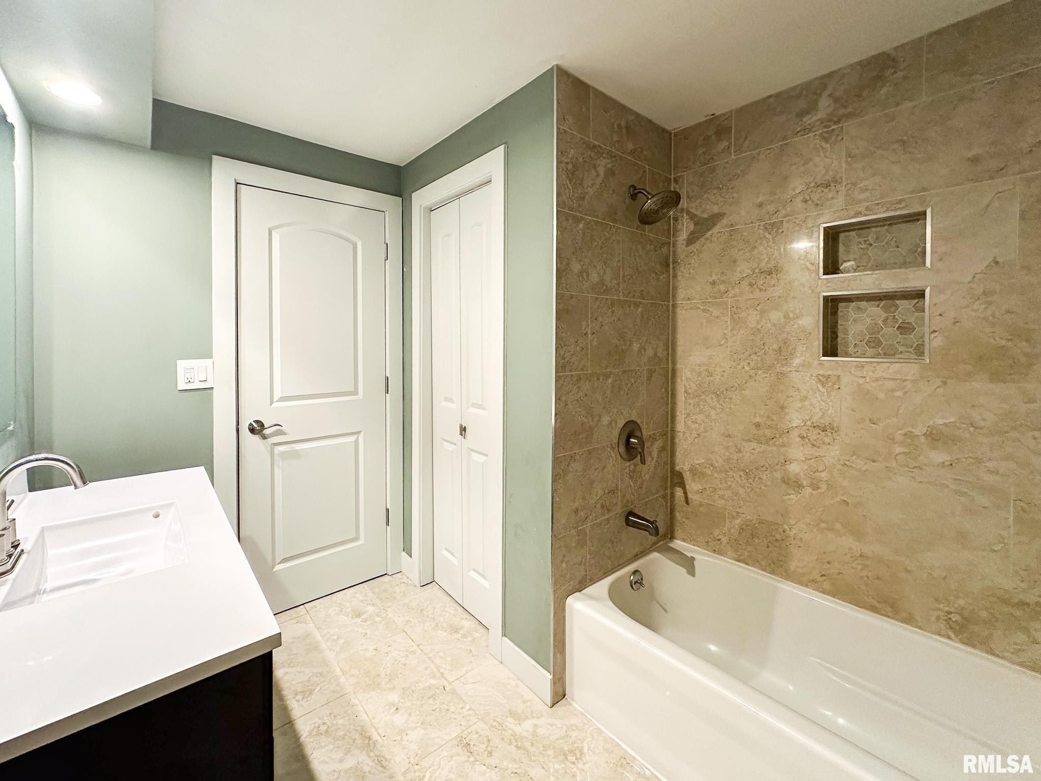 10105 Hickory Road Tremont, IL 61568 - Photo 23 of 56