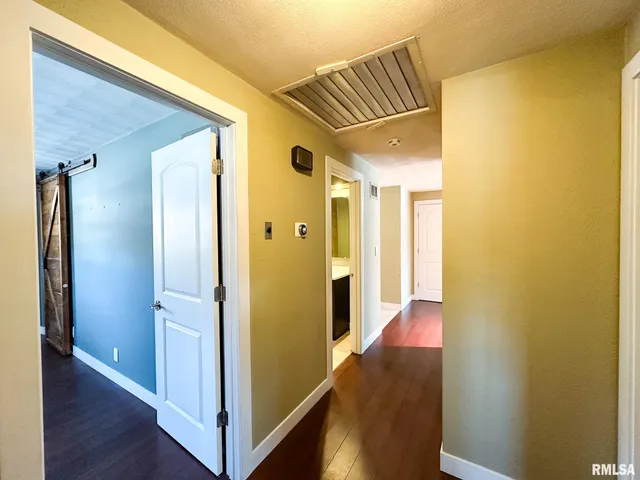 $259,900 | 10105 Hickory Road, Tremont, IL 61568