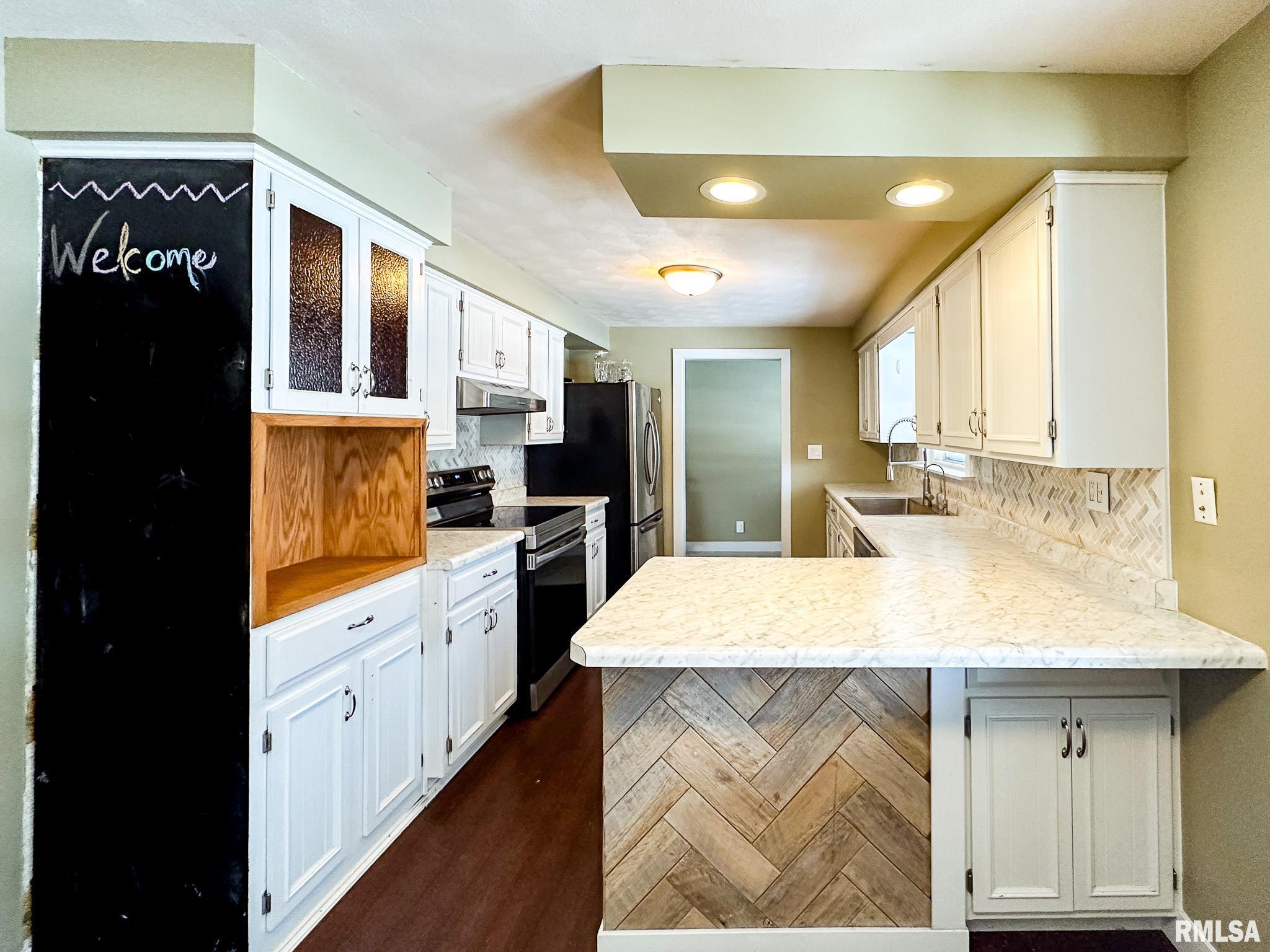 10105 Hickory Road Tremont, IL 61568 - Photo 8 of 56