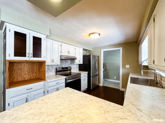 $249,900 | 10105 Hickory Road, Tremont, IL 61568