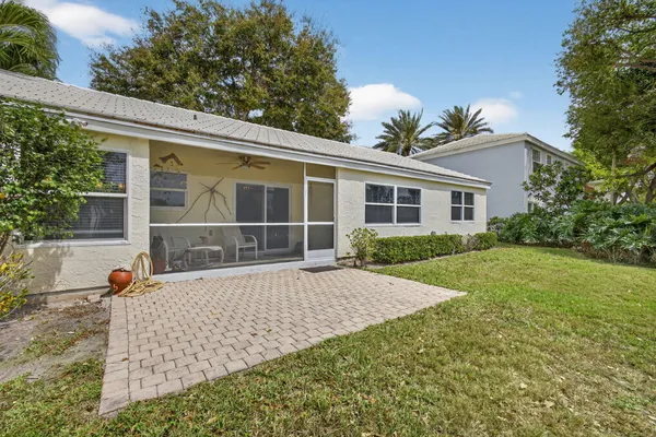 a view of a park and entertaining space