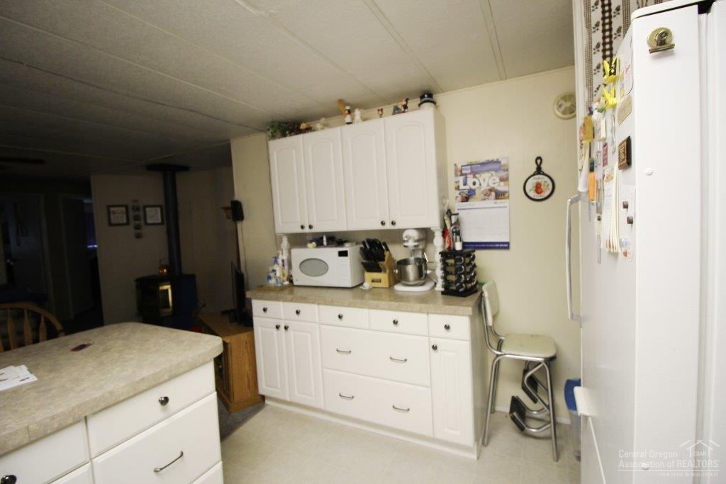 60886 Ridge Drive Bend, OR 97702 - Photo 9 of 25 Additional Photo