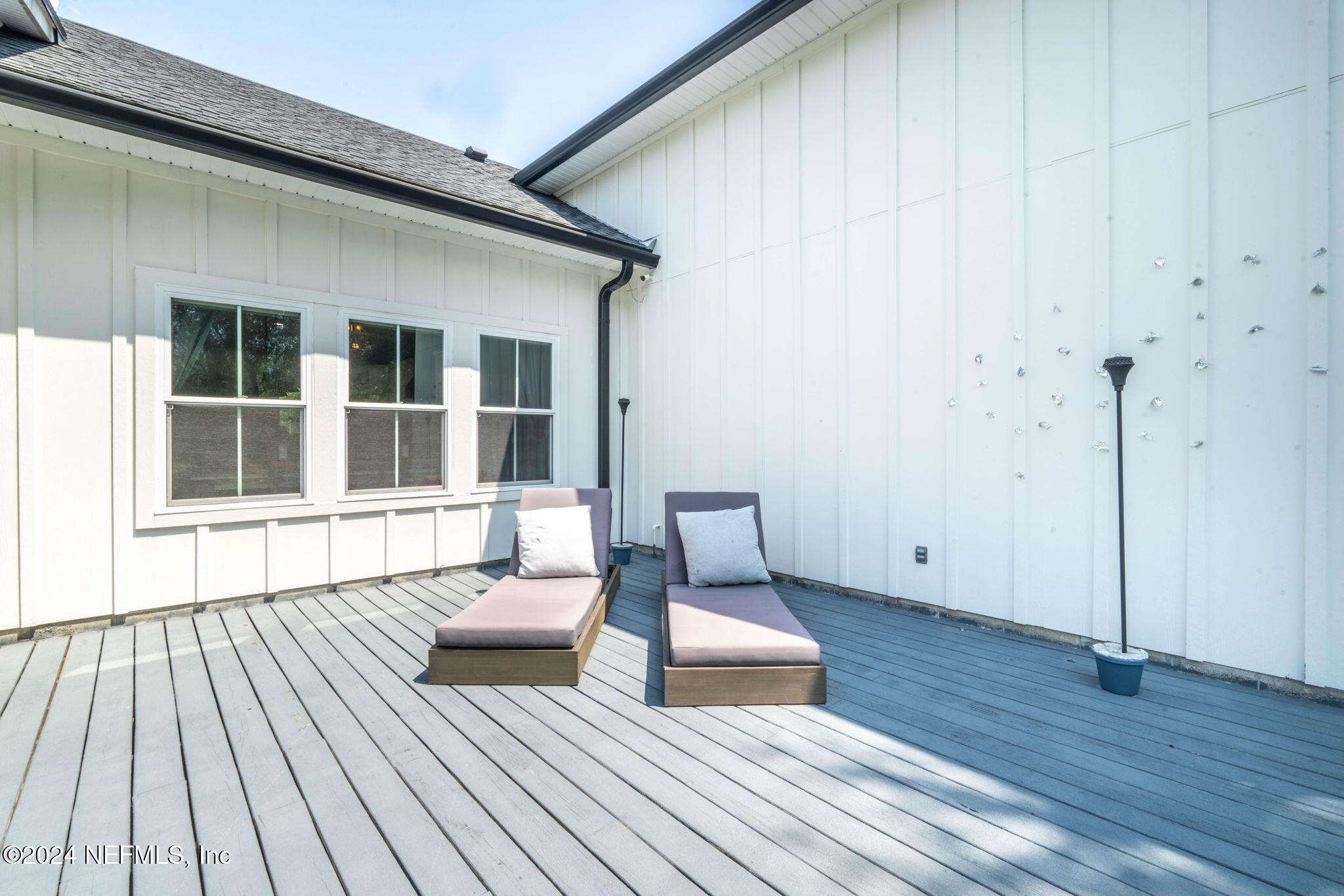 5490 Steel Bridge Road Macclenny, FL 32063 - Photo 74 of 108 Rear patio seating area