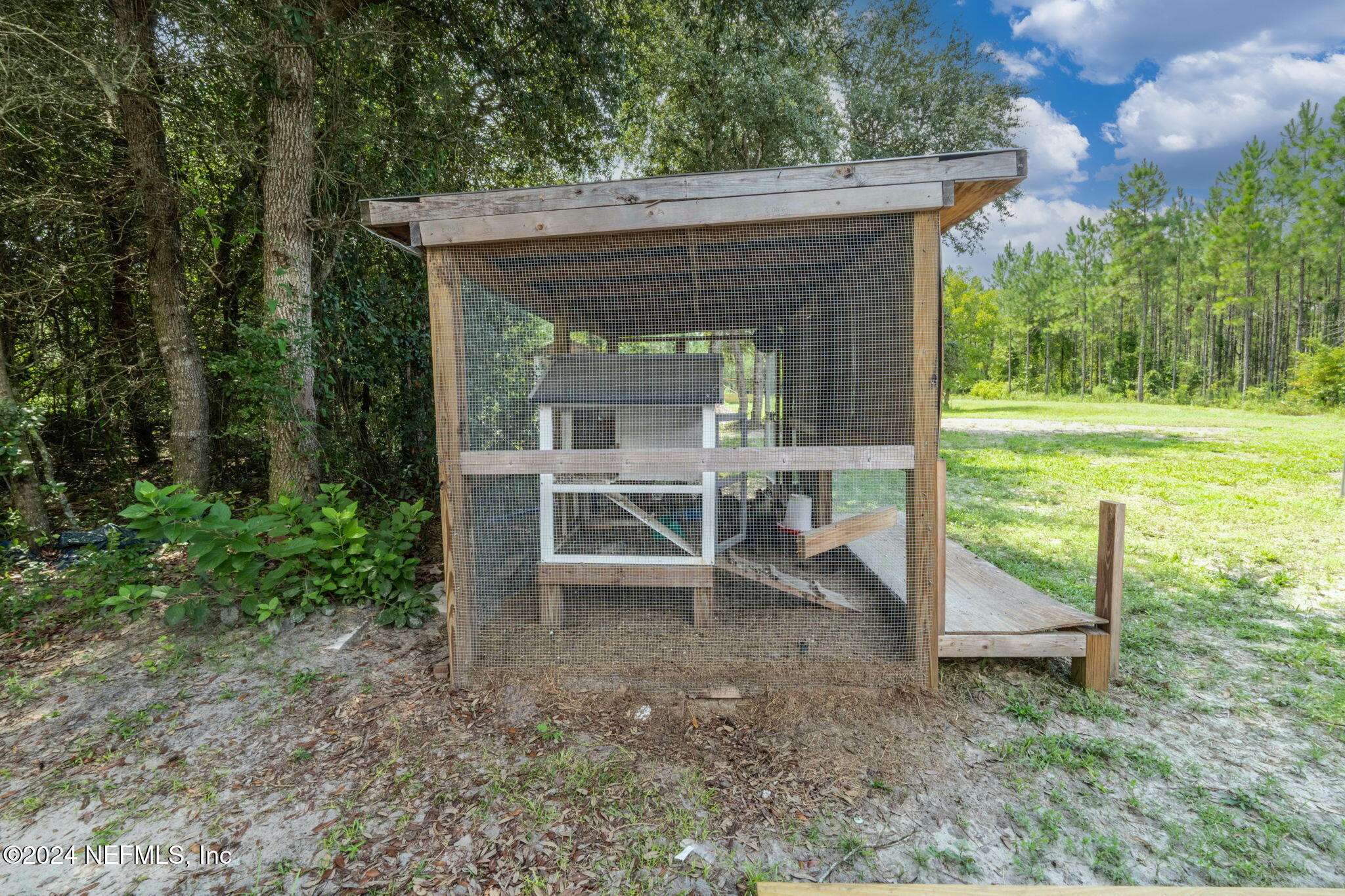 5490 Steel Bridge Road Macclenny, FL 32063 - Photo 83 of 108 Chicken coops