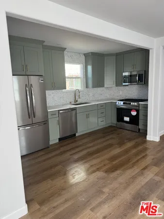 $2,500 | 1225 West Boulevard, Unit 1225 3/4, Los Angeles, CA 90019