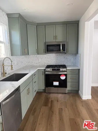 $2,500 | 1225 West Boulevard, Unit 1225 3/4, Los Angeles, CA 90019