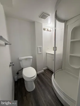 $2,700 | 5390 Taney Avenue, Alexandria, VA 22304