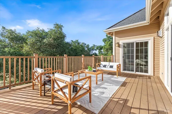 $2,450,000 | 134 Moonlight Drive, Healdsburg, CA 95448
