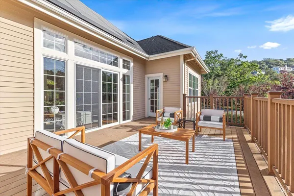 $2,450,000 | 134 Moonlight Drive, Healdsburg, CA 95448