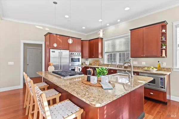 $2,550,000 | 134 Moonlight Drive, Healdsburg, CA 95448