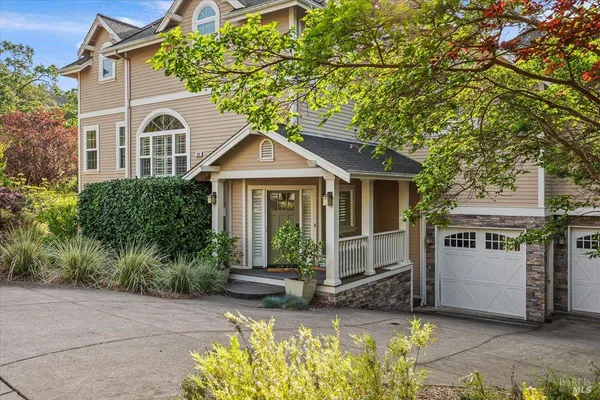$2,550,000 | 134 Moonlight Drive, Healdsburg, CA 95448