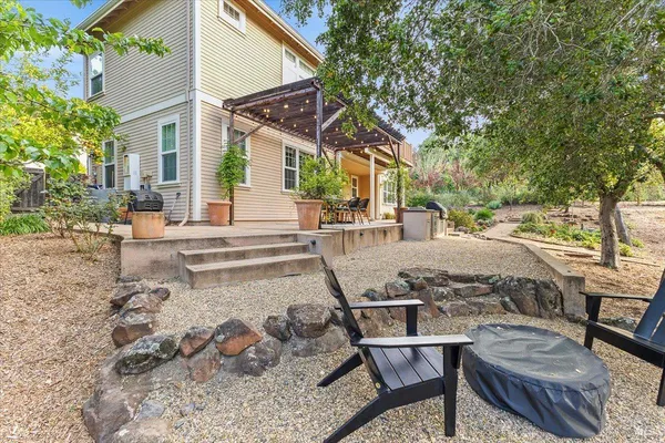 $2,550,000 | 134 Moonlight Drive, Healdsburg, CA 95448