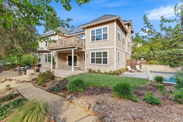 $2,450,000 | 134 Moonlight Drive, Healdsburg, CA 95448