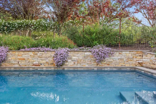 $2,450,000 | 134 Moonlight Drive, Healdsburg, CA 95448