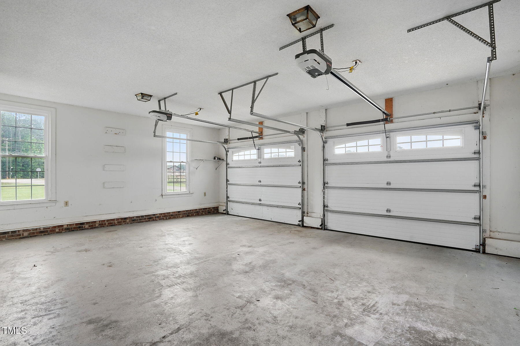 4600 Smithfield Road Raleigh, NC 27610 - Photo 35 of 44 Garage
