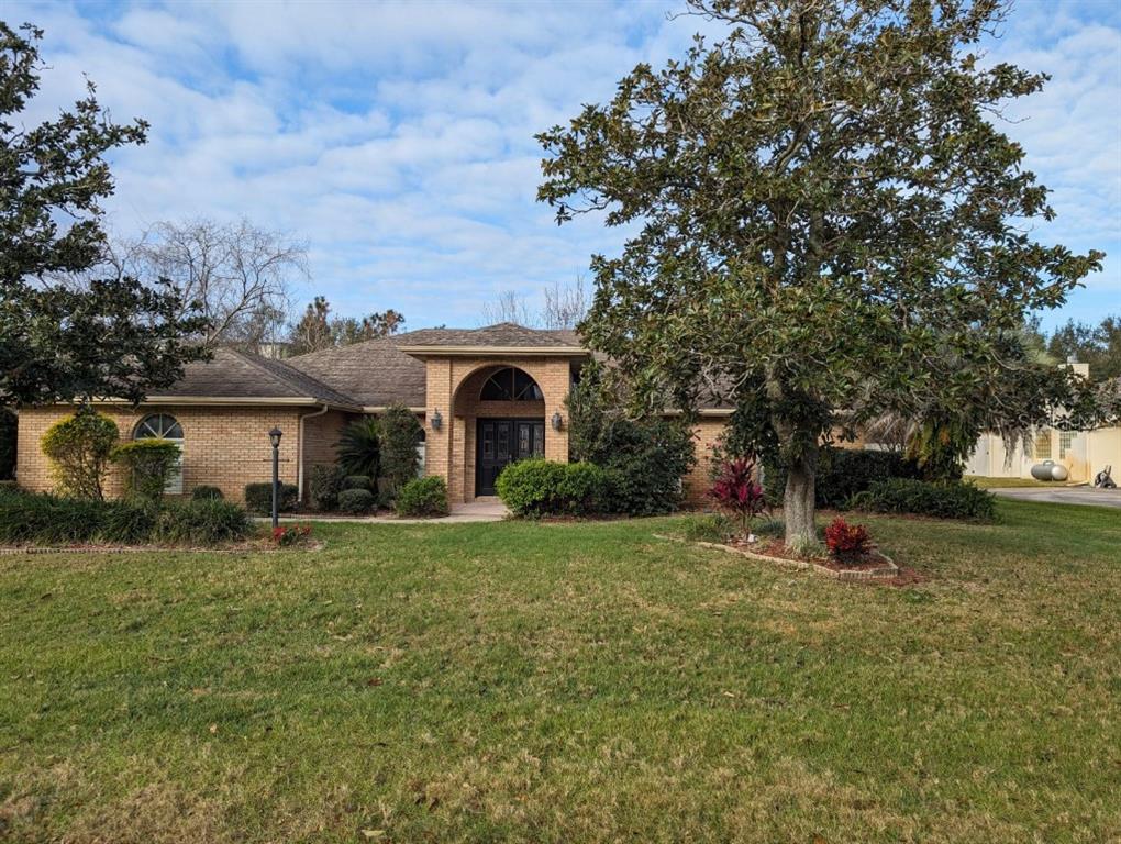 72 Spring Lake Drive DeBary, FL 32713 - Photo 2 of 19