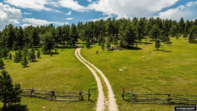 $825,000 | 596 Billy Creek Road, Buffalo, WY 82834