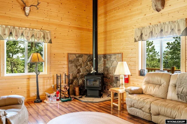 $825,000 | 596 Billy Creek Road, Buffalo, WY 82834