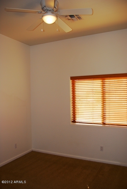 897 East Roma Avenue, Unit 4 Phoenix, AZ 85014 - Photo 22 of 25 DSC_0151