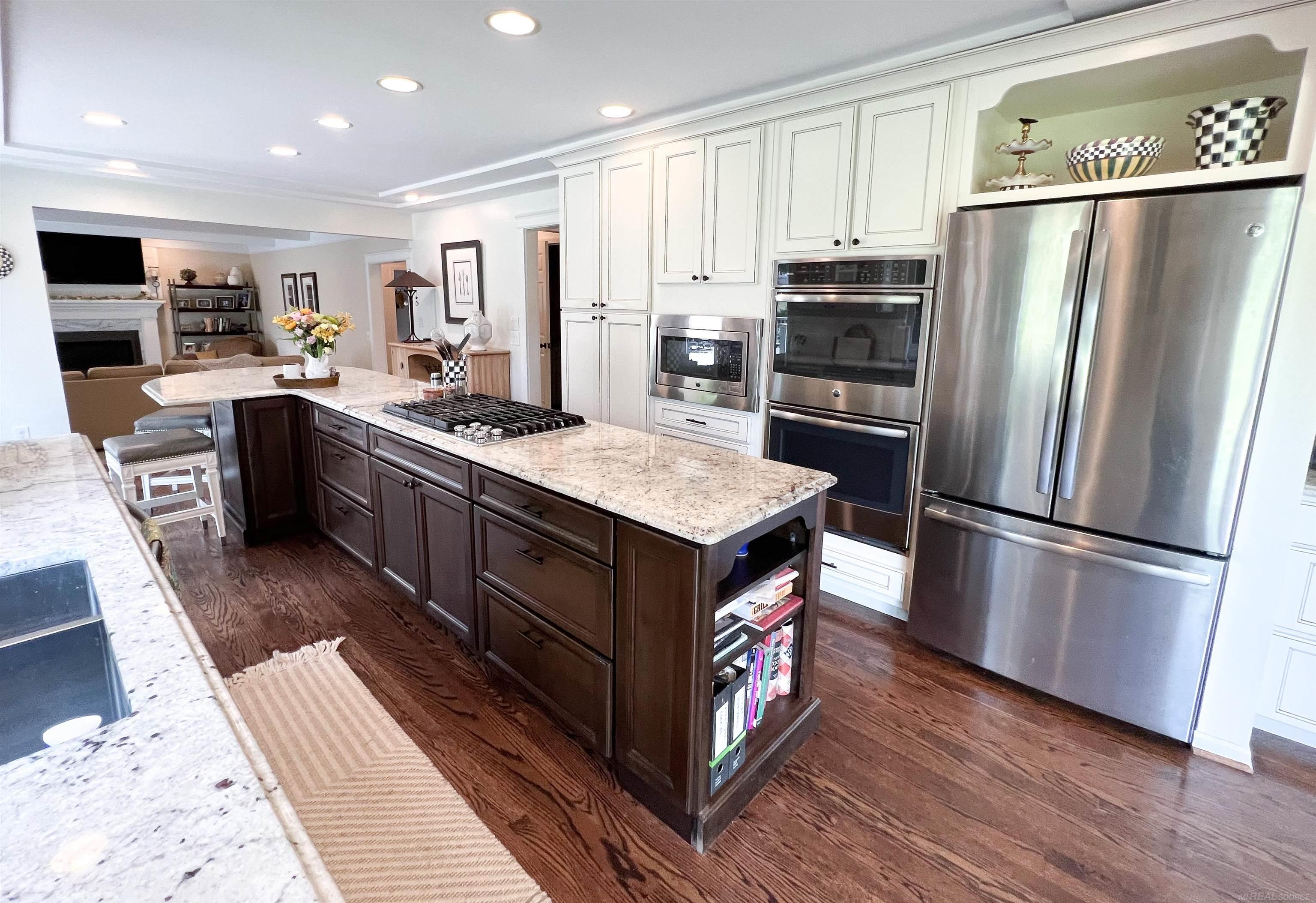 763 East Brookwood Rochester Hills Rochester, MI 48309 - Photo 19 of 60