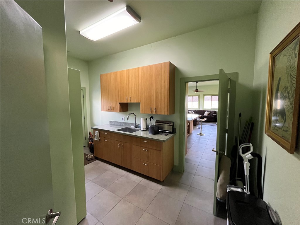 240 Rich Gulch Road Oroville, CA 95965 - Photo 26 of 49 a large bathroom with a large tub and sink