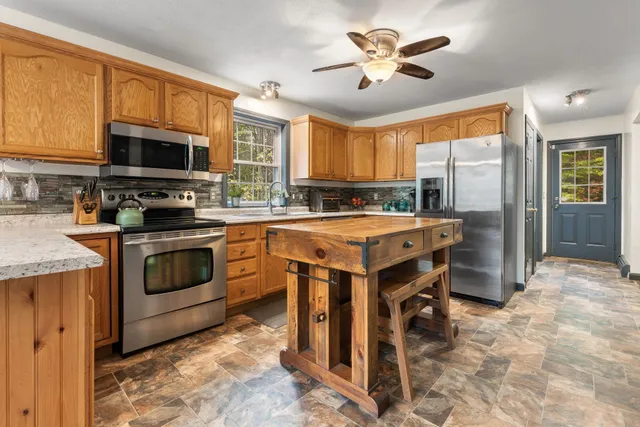 $599,000 | 176 Horizon Lane, Candia, NH 03034