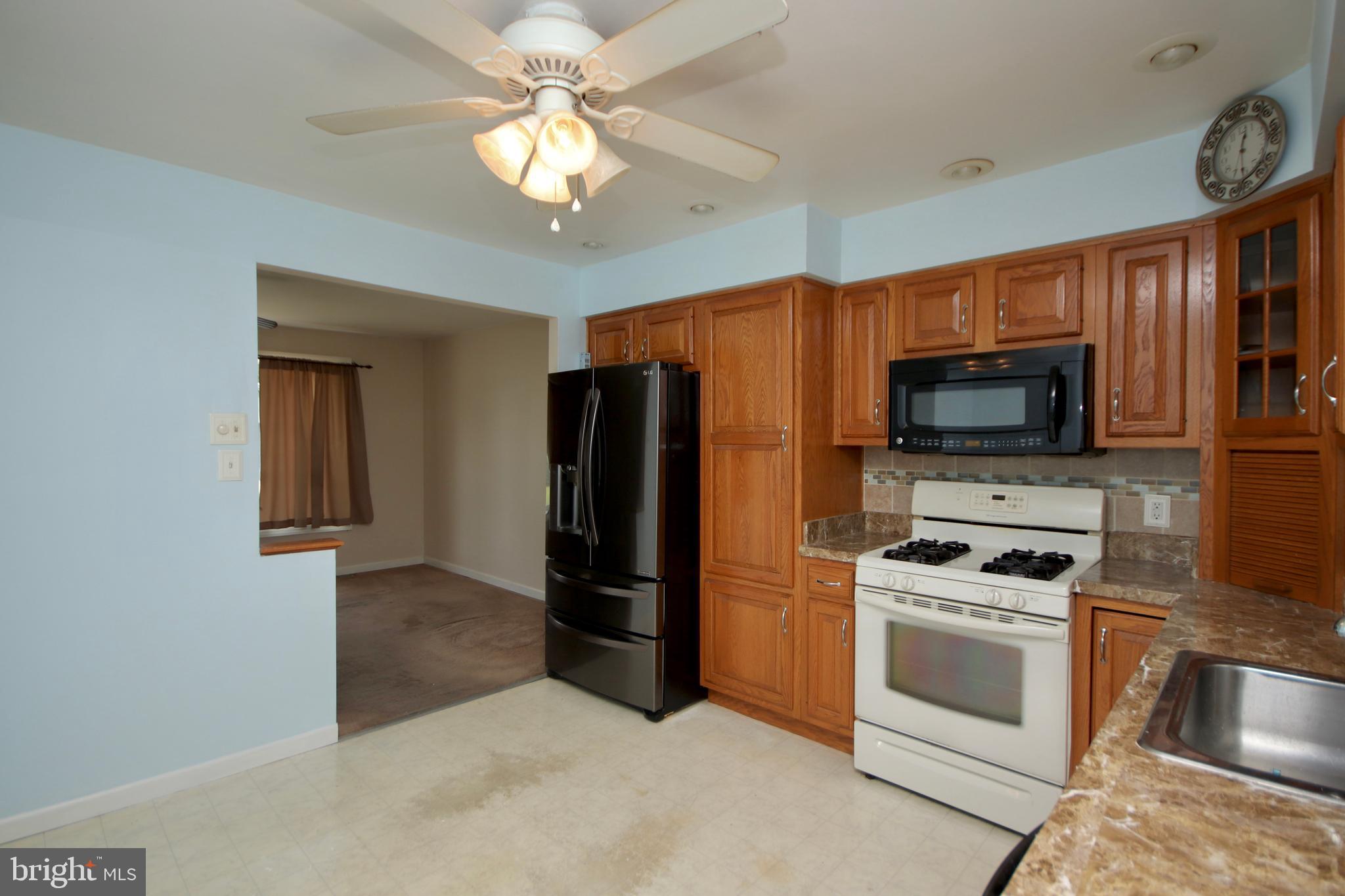 563 Lehigh Road Wenonah, NJ 08090 - Photo 10 of 18 Eat- In Kitchen
