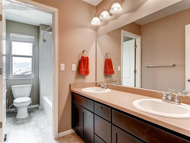 842 Spectrum Loop Colorado Springs, CO 80921 - Photo 22 of 28