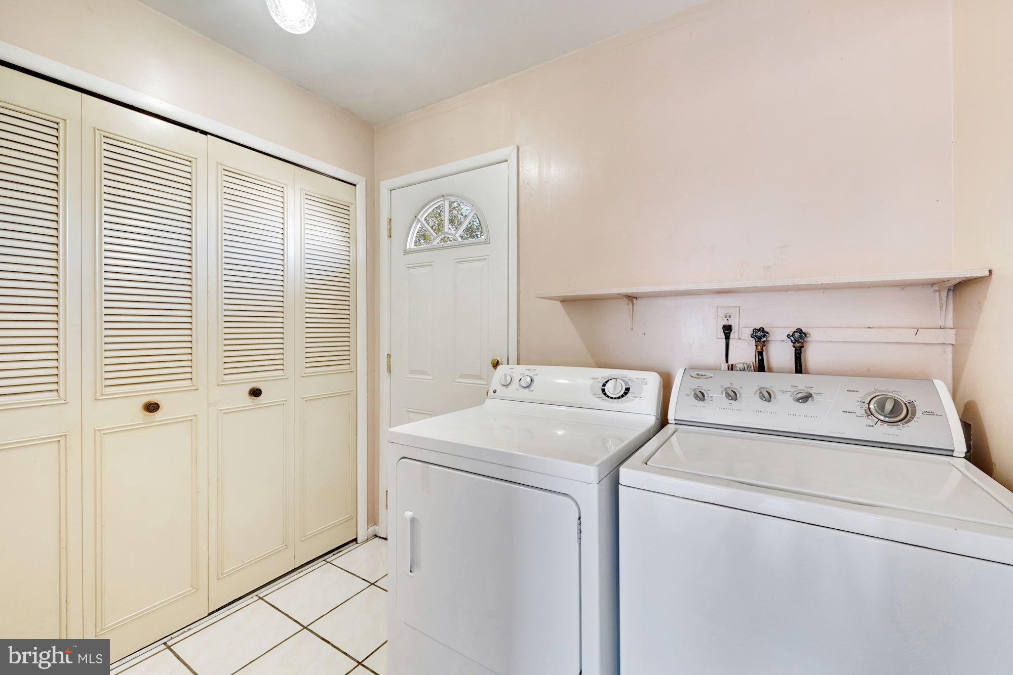 4102 Plaza Lane Fairfax, VA 22033 - Photo 33 of 38