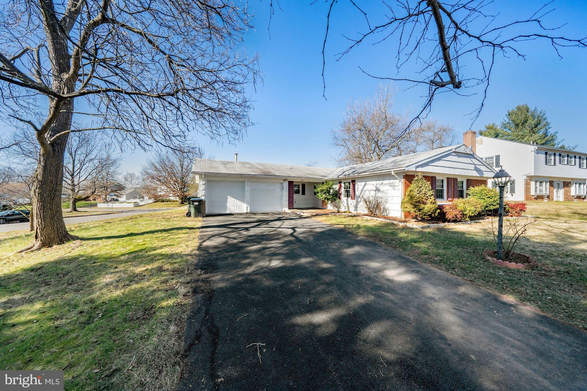 4102 Plaza Lane Fairfax, VA 22033 - Photo 8 of 38