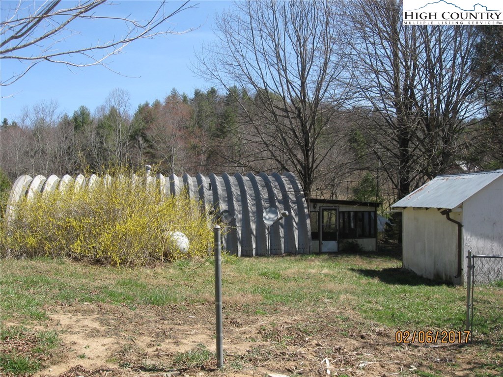 205 Signal Tree Road Deep Gap, NC 28618 - Photo 4 of 13