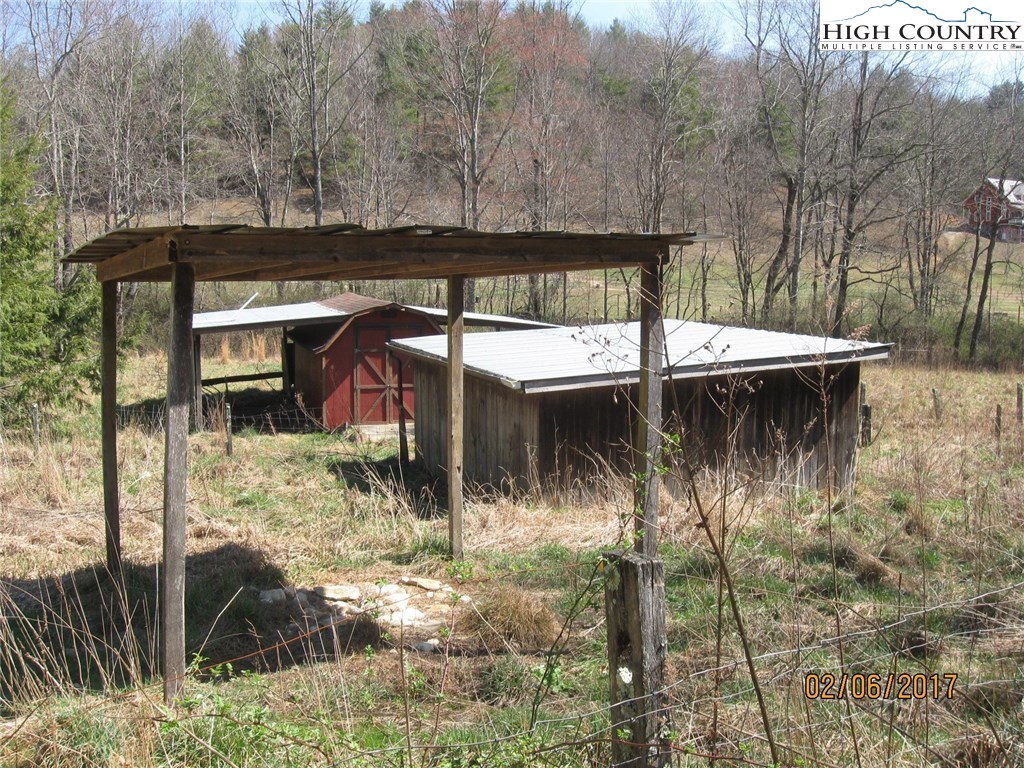 205 Signal Tree Road Deep Gap, NC 28618 - Photo 5 of 13
