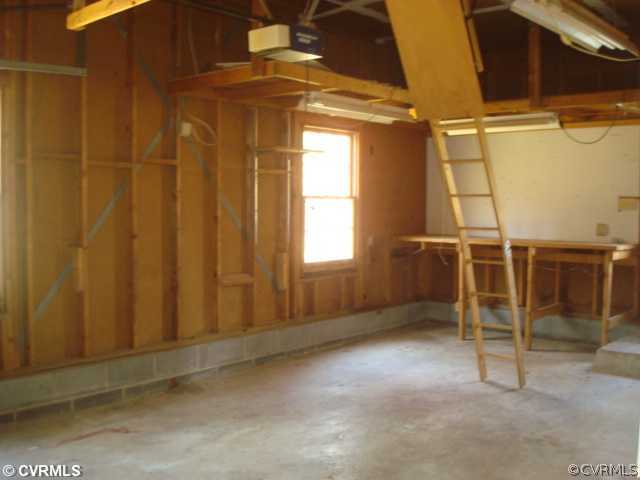 3811 Pebble Creek Road Midlothian, VA 23112 - Photo 10 of 12 a view of an empty room
