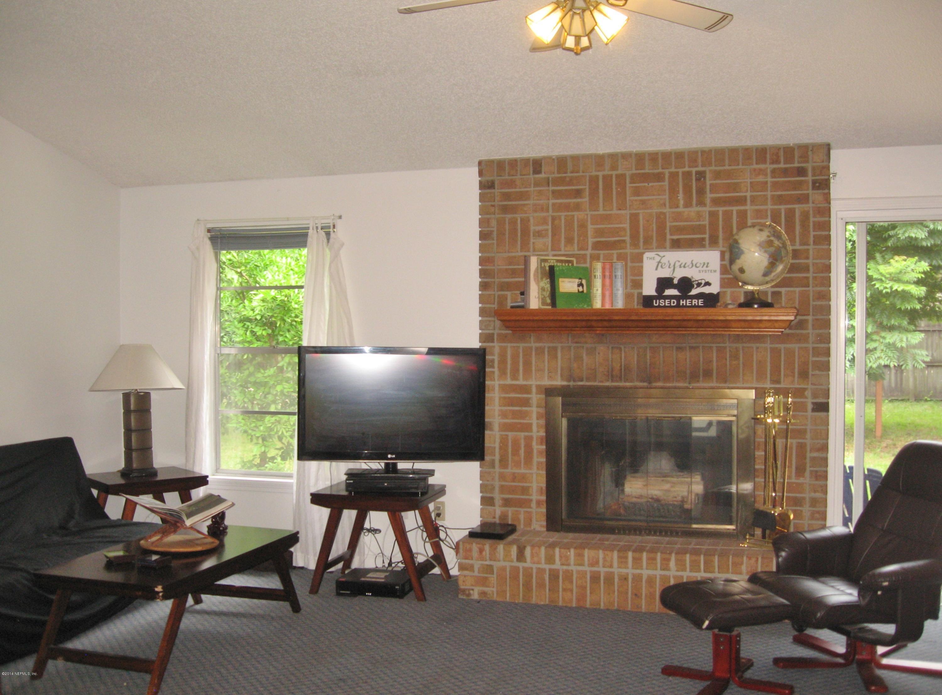 1059 Rene Court Orange Park, FL 32065 - Photo 8 of 22 Living Area View 2
