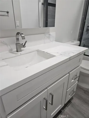 a close view of sink and tap
