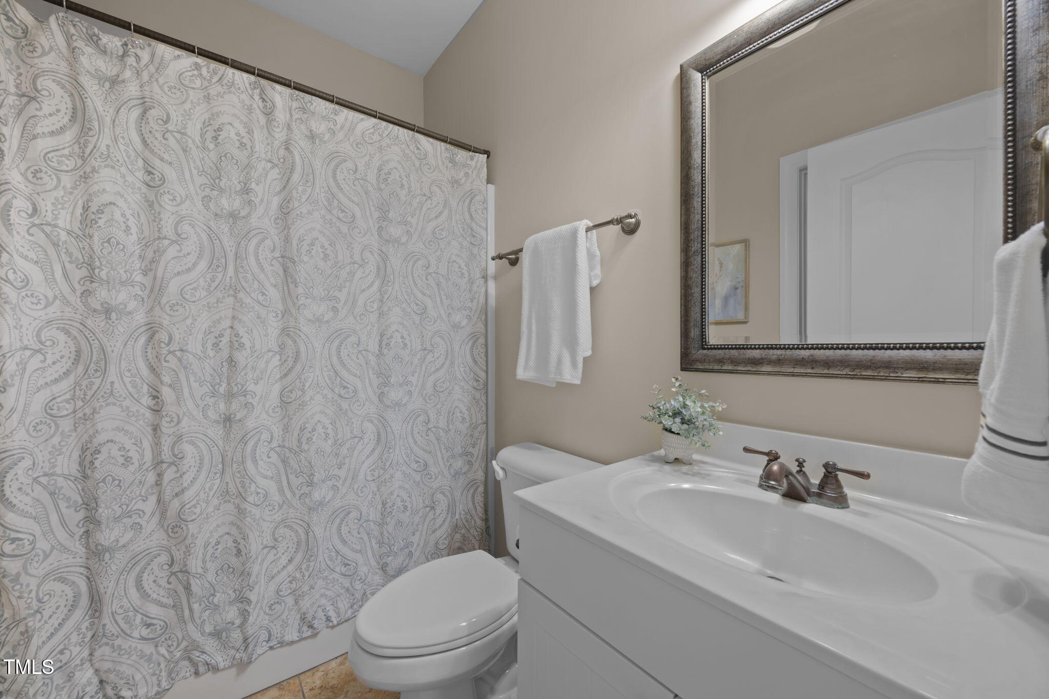 6313 Southern Charm Lane Raleigh, NC 27603 - Photo 24 of 38 Main Floor Full Baththroom