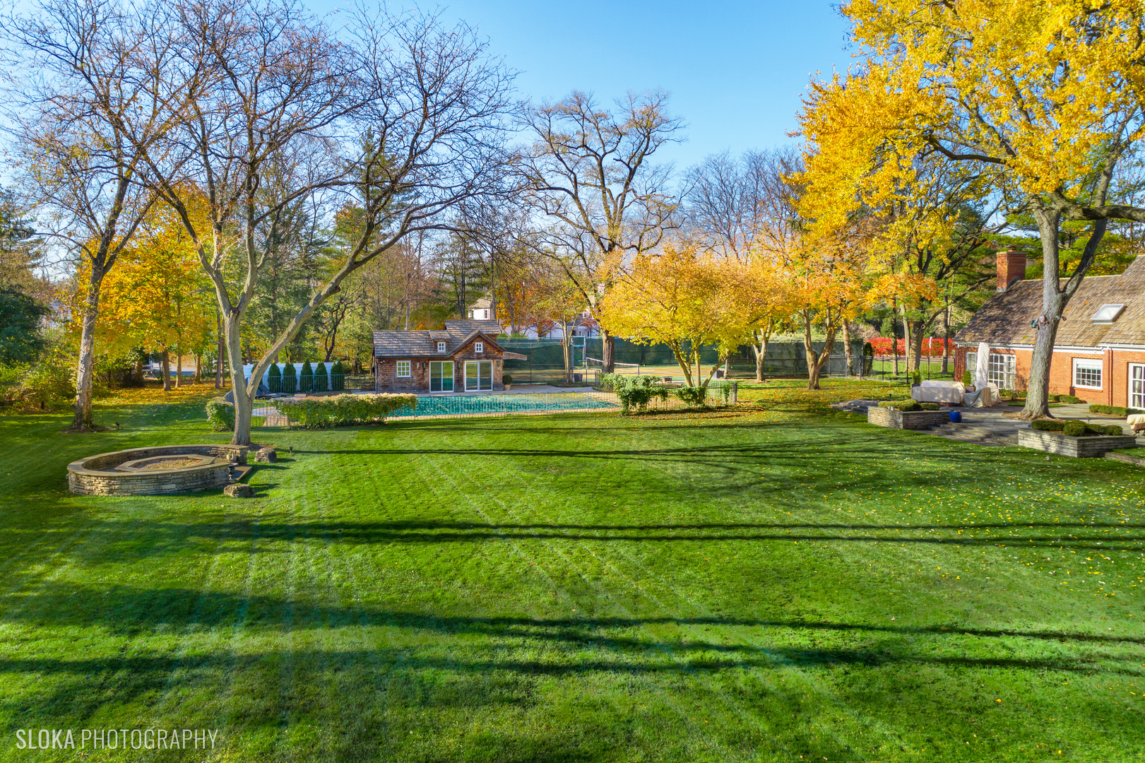 45 Woodley Road Winnetka, IL 60093 - Photo 54 of 61 a view of a park with large trees
