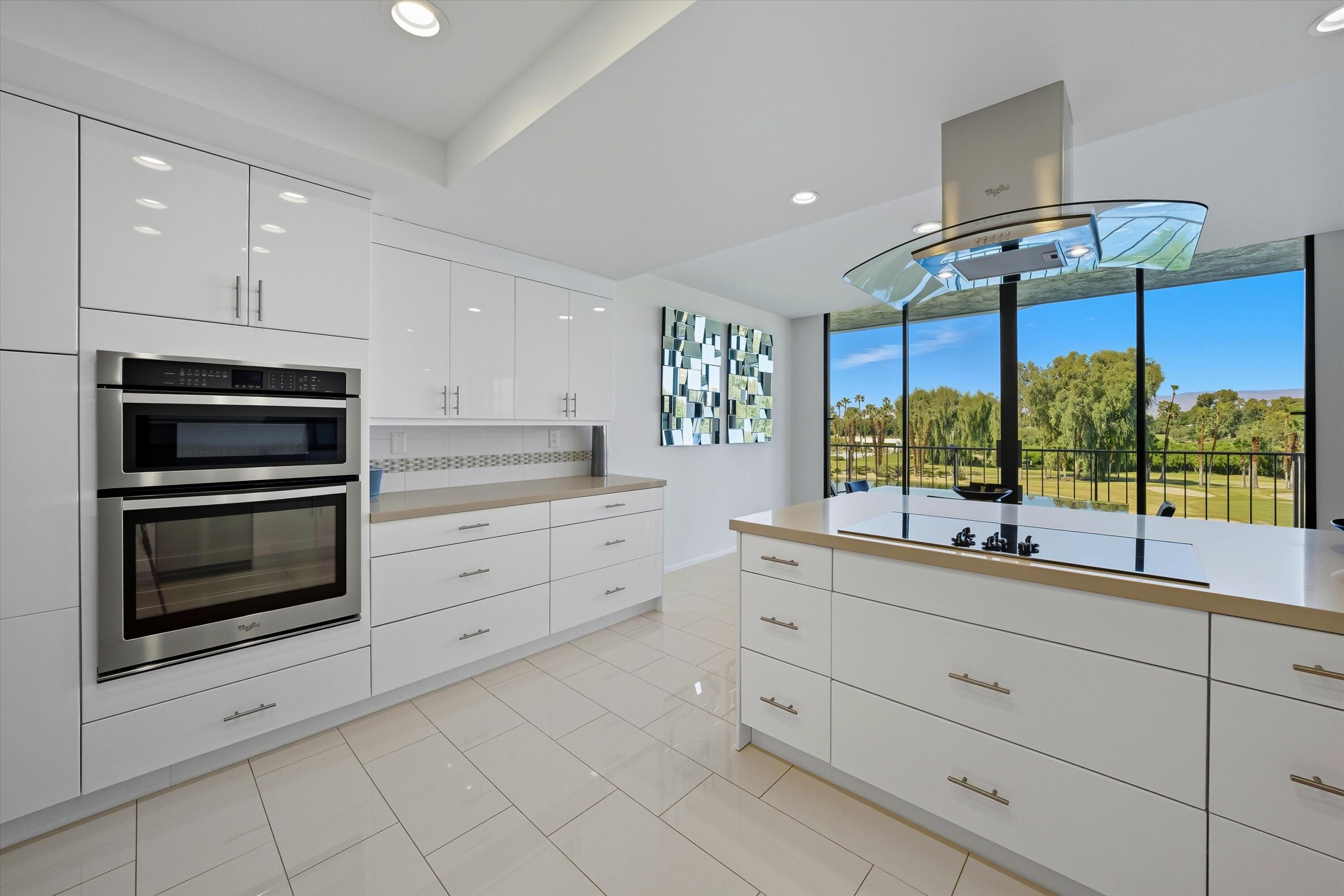 910 Island Drive, Unit 402 Rancho Mirage, CA 92270 - Photo 19 of 37 19-102294824